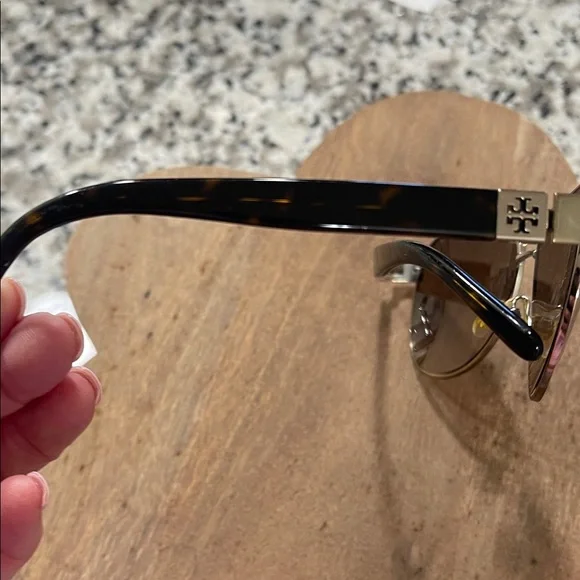 Tory Burch gold Aviator Sunglasses - Picture 3 of 8